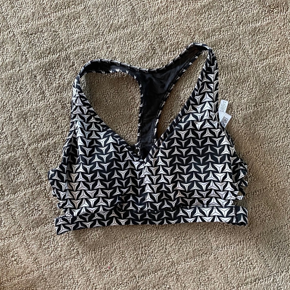 Victoria Sports Bra
